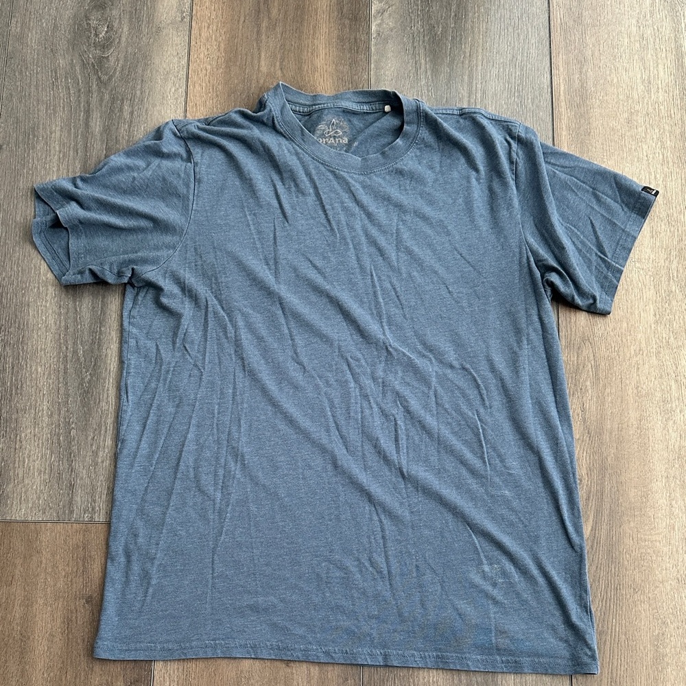 Prana Men's Crew Neck Tee in Heather Blue Gray